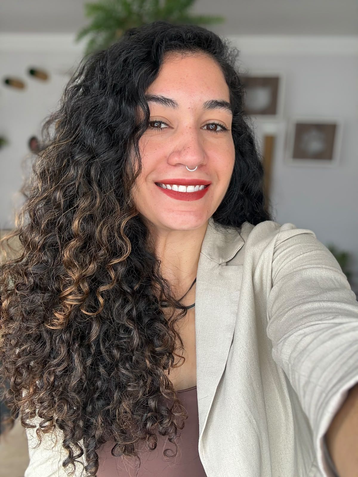 Lorena_Oliveira_Medica_Veterinária_cannabis.jpeg