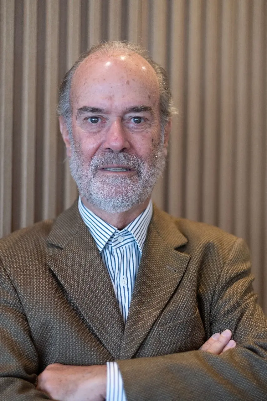 Roberto Mattos_.jpg