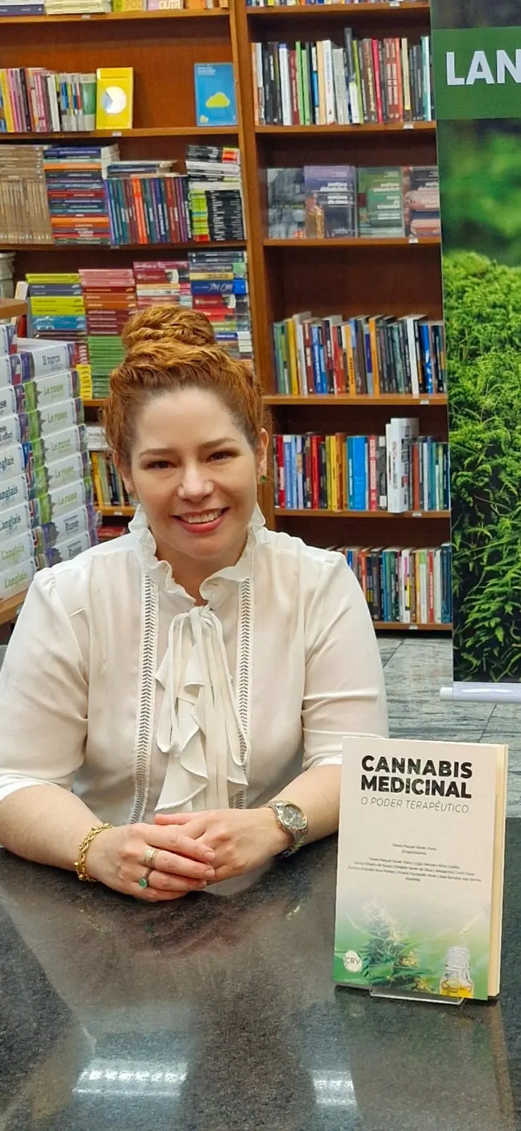 Tereza_lançamento livro1.jpg