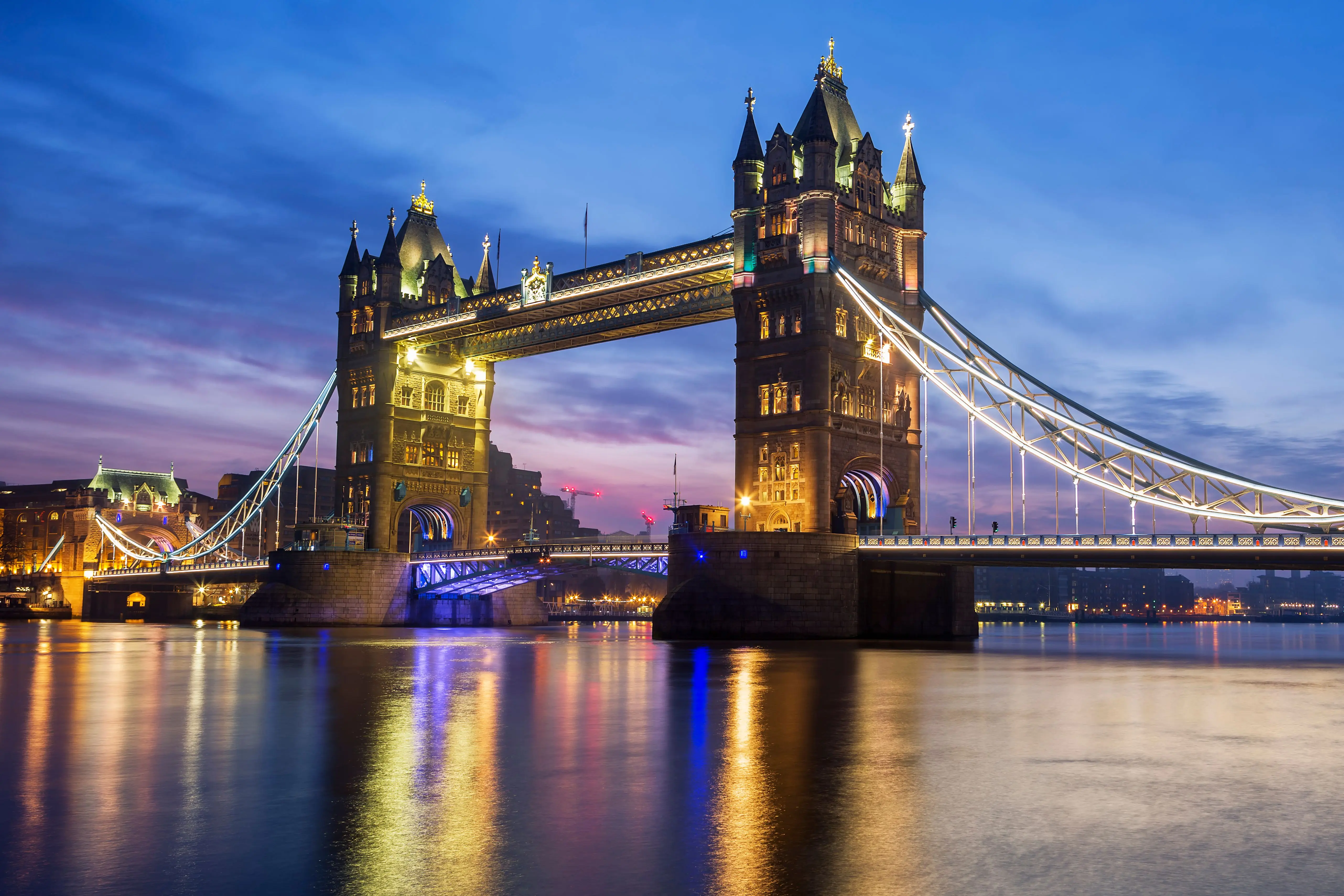 famous-tower-bridge-evening-london-england.jpg