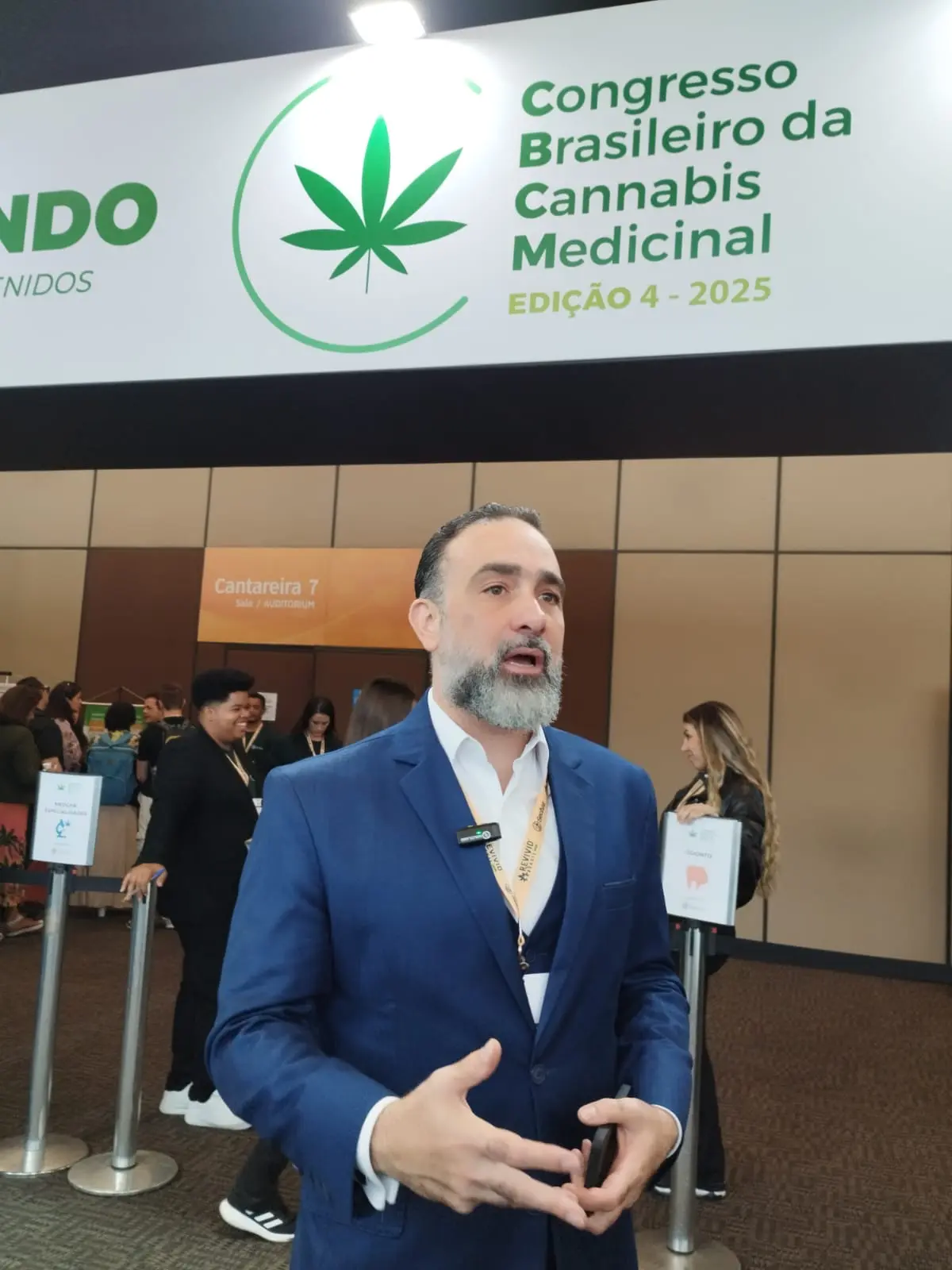 leonardo navarro.jpg